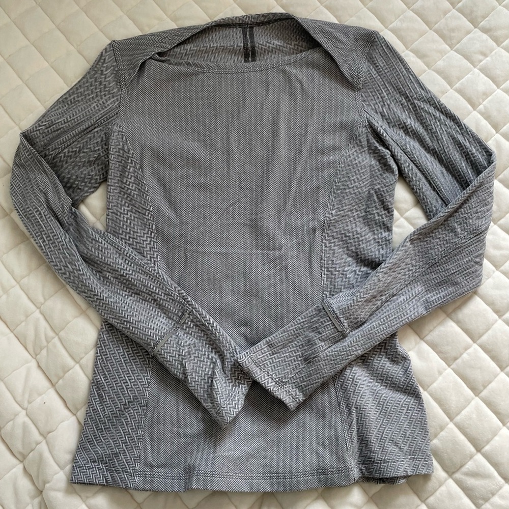 Lululemon Grey Top